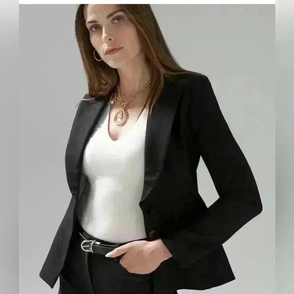 White House Black Market Jackets & Blazers - White House Black Market Signature Blazer